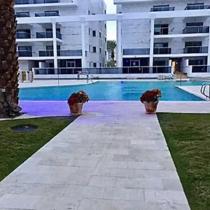 דירה אסתרין רויאל פארק, אילת